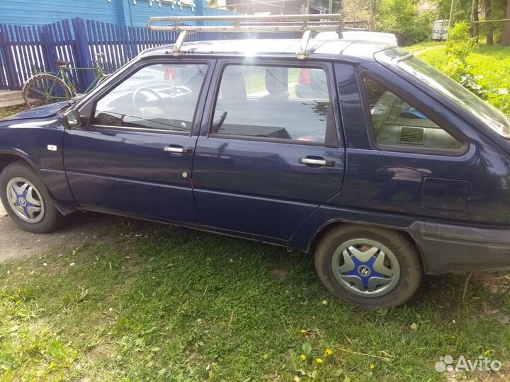 ИЖ 2126 1.6 МТ, 2002, 27 301 км