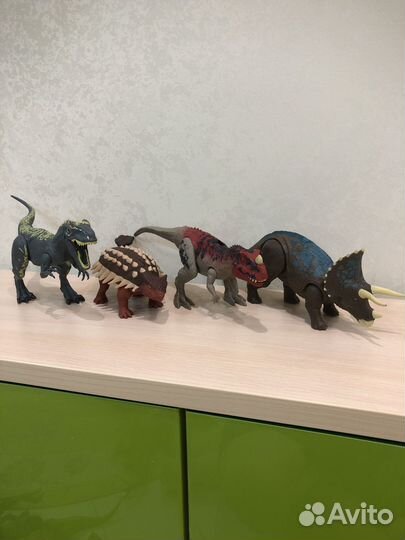 Mattel jurassic world оригинал