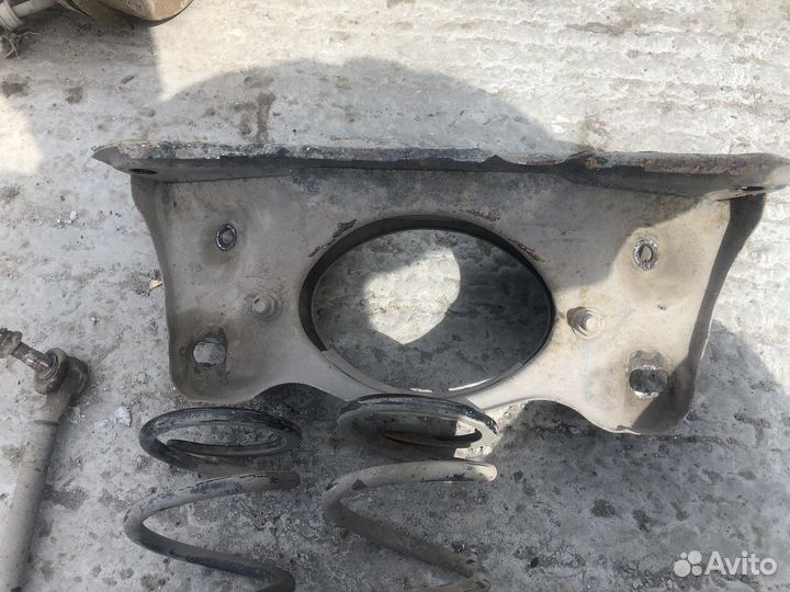 Задний подрамник Toyota Rav4 SXA