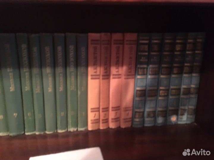 Книги Лесков,Толстой,Марк Твен,Шолохов,Горький