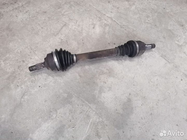 Привод левый Peugeot 308