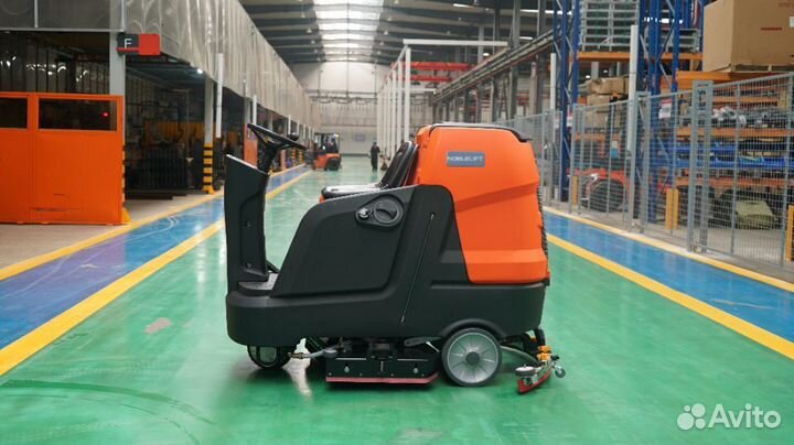 Поломоечная машина с местом для оператора серии NR