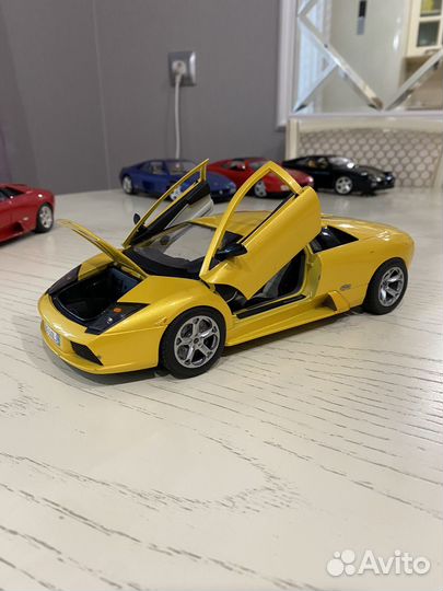 Коллекционные модели автомобилей 1:18