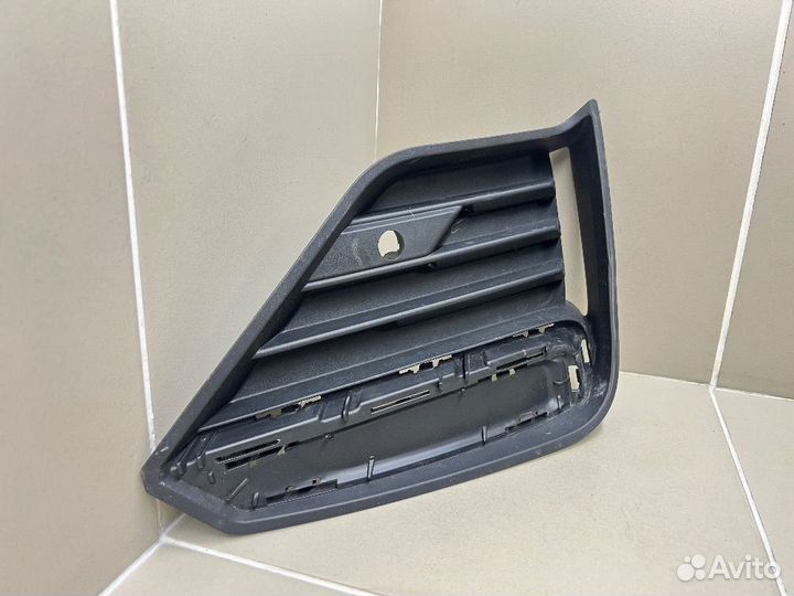 Решетка накладка переднего бампера Geely Atlas Pro