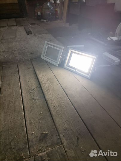 Прожектор светодиодный