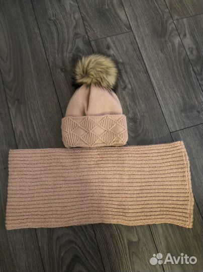 Шапка с шарфом