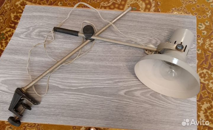 Настольная лампа СССР, прикручивается