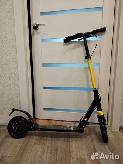 Самокат городской Scooter