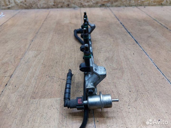 Топливная рампа Ford Fusion fyja 2002