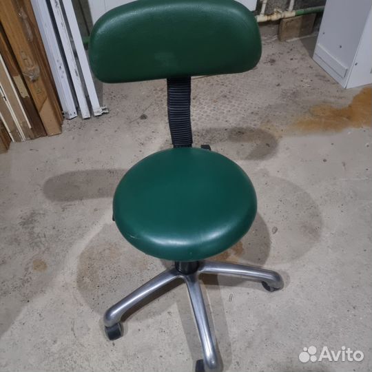 Стул для стоматолога