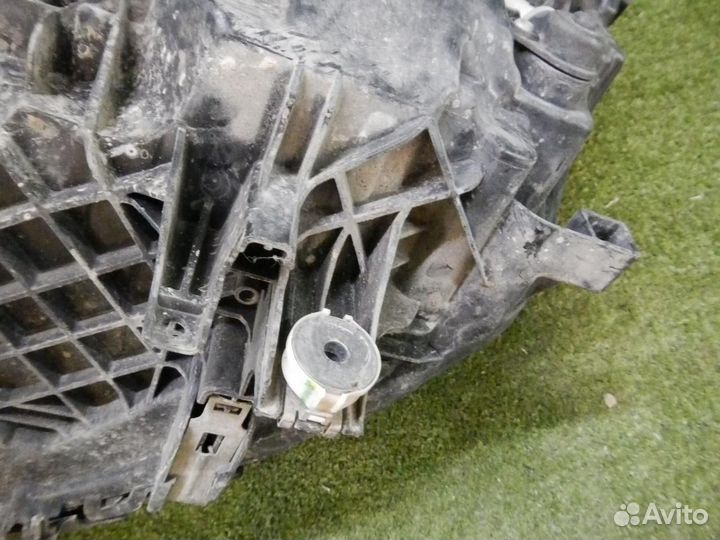 Фара правая BMW 7-Series