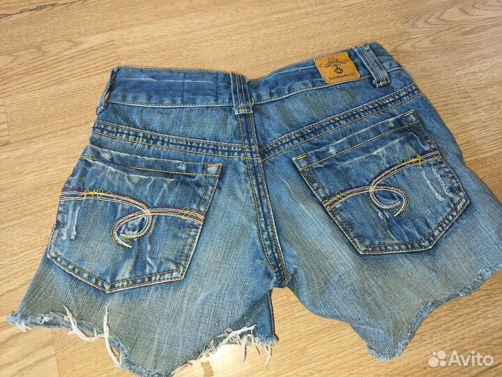 Женские джинсовые шорты