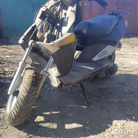 Скутер 150 кубов