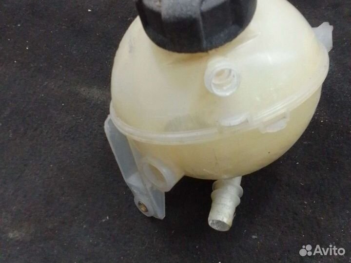 Расширительный бачок Peugeot Citroen