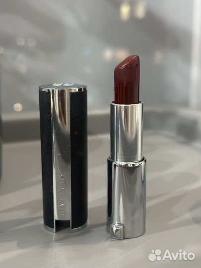 Помада givenchy le rouge