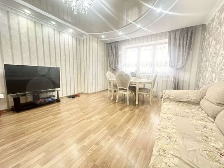 2-к. квартира, 72 м², 5/12 эт.