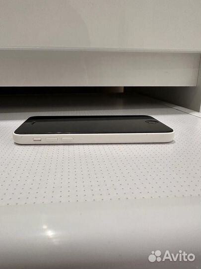 iPhone 5C, 8 ГБ