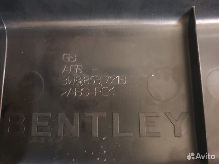 Накладка задней панели Bentley Continental GT