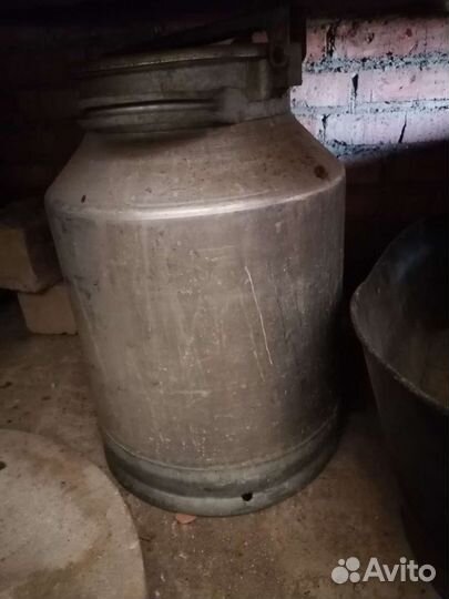 Двери железные в рамме