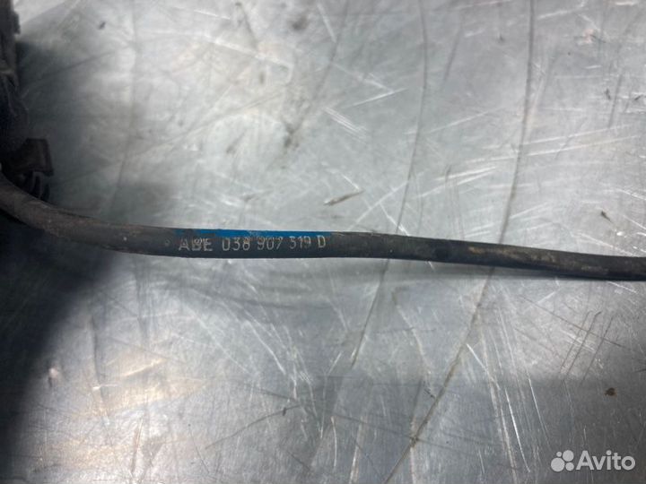 Датчик положения коленвала Volkswagen Golf 4