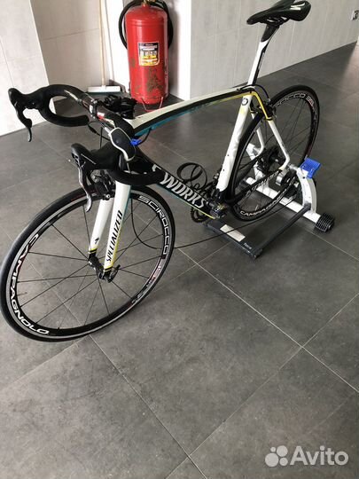 Шоссейный велосипед specialized