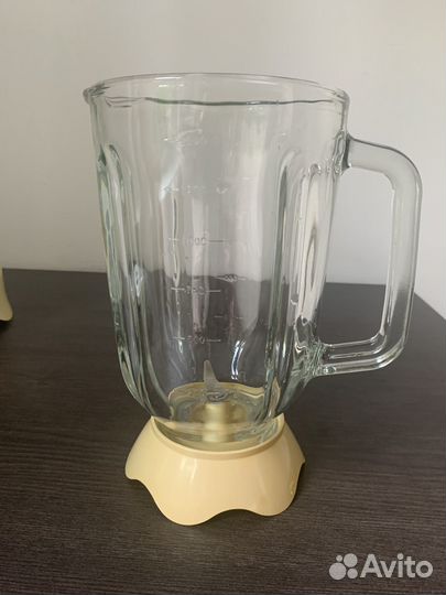 Блендер со стеклянной чашей smail TB 1452