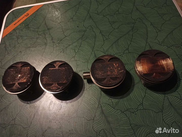 Поршни заводские Хрей 21179 оригинал 1.8л 16-кл