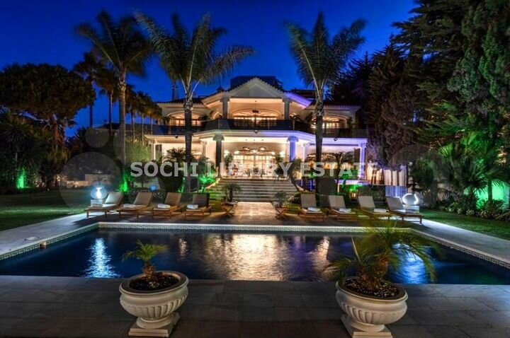 Дом 410 м² на участке 10 сот.