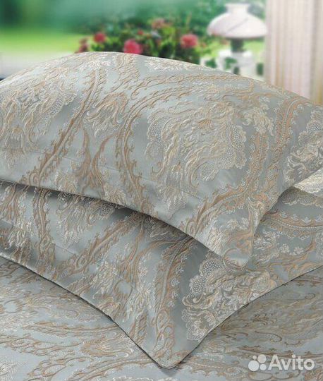 Комплекты покрывало с наволочками 240х260 50х70
