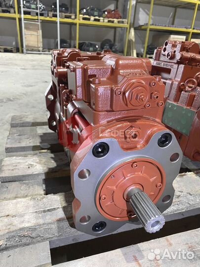 Гидравлический насос SY135