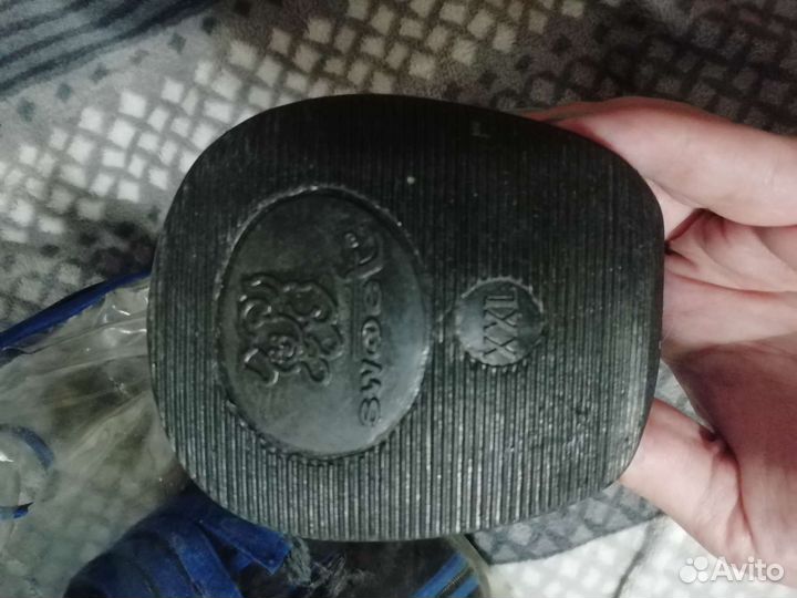 Обувь для крупных собак