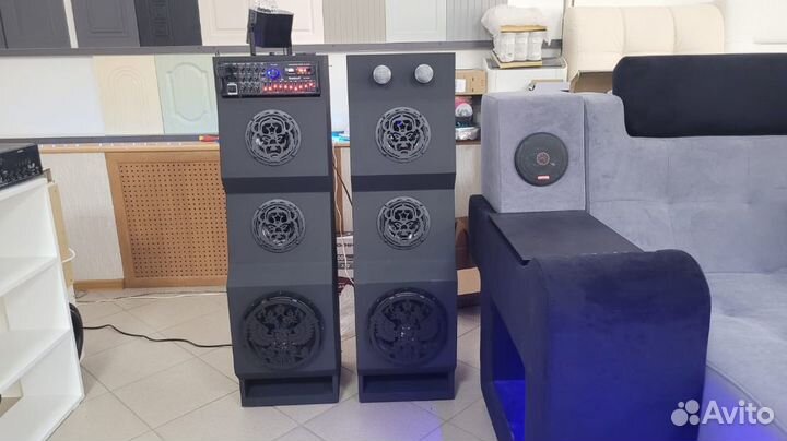 Мощный музыкальный центр с караоке и светомузыкой