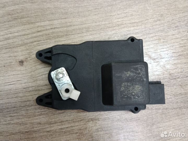 Активатор замка багажника Chevrolet lacetti