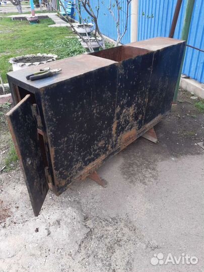 Ящик для инструмента металлический