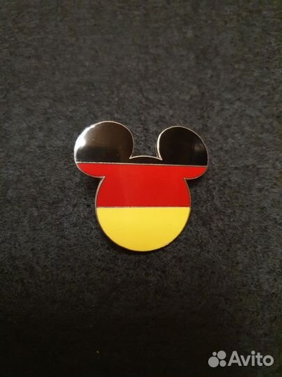 Значок Disney MickeyMouse