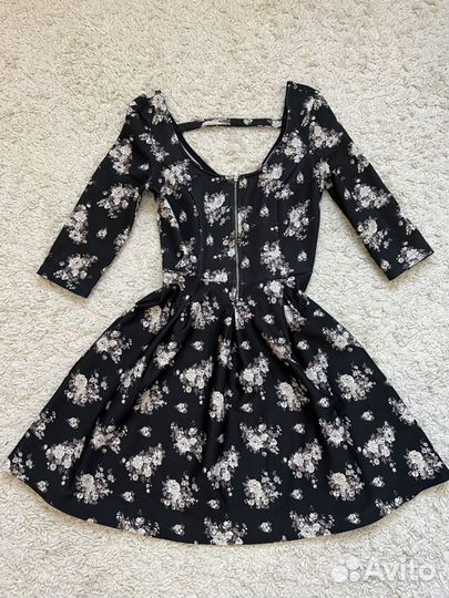 Платье bershka