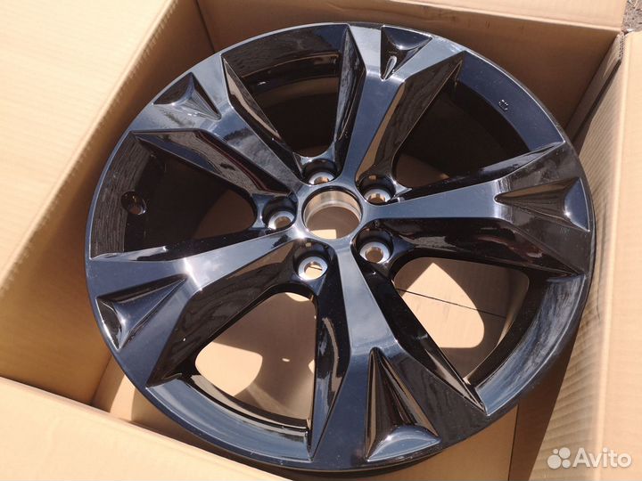 Диск Lexus NX Black R18 новый оригинал