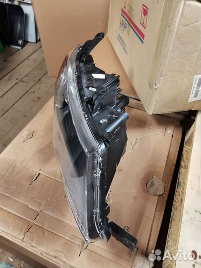 Mitsubishi outlander xl фара правая