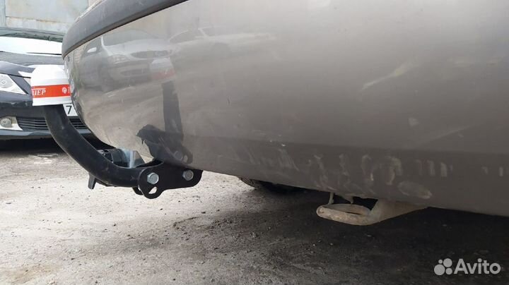 Фаркоп на skoda octavia тур лифтбек 2006 год