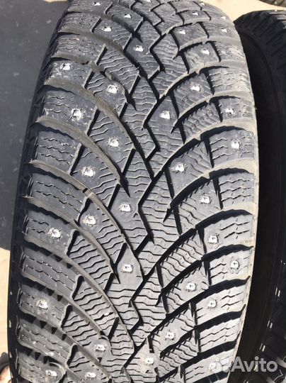 Pirelli Ice Zero 2 215/65 R16