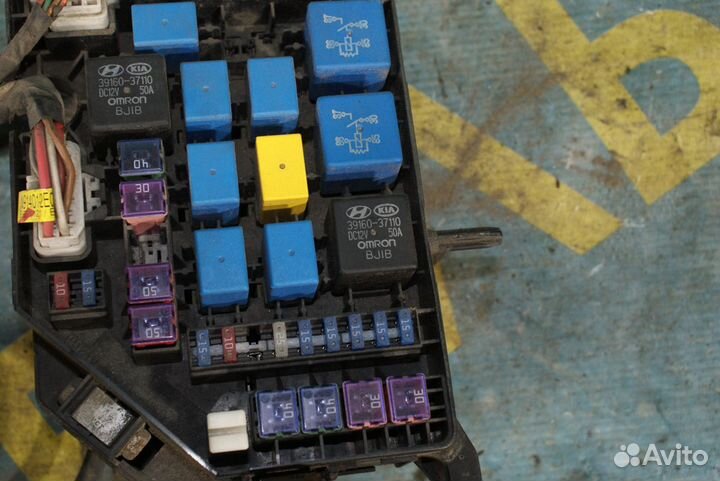 Блок предохранителей Hyundai Tucson JM