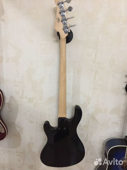 Бас гитара