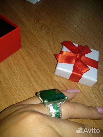 Серебряное кольцо