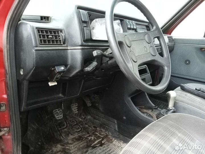 Пластик салона Volkswagen Golf 2