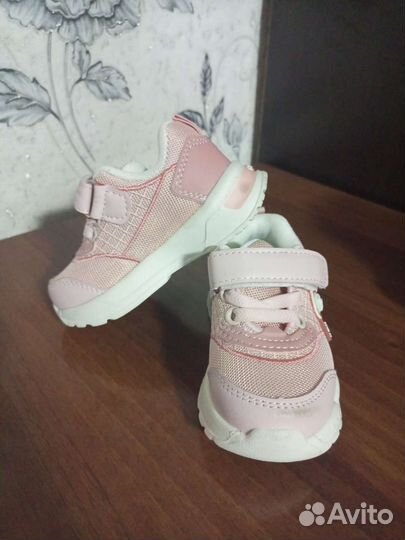 Детская обувь новая