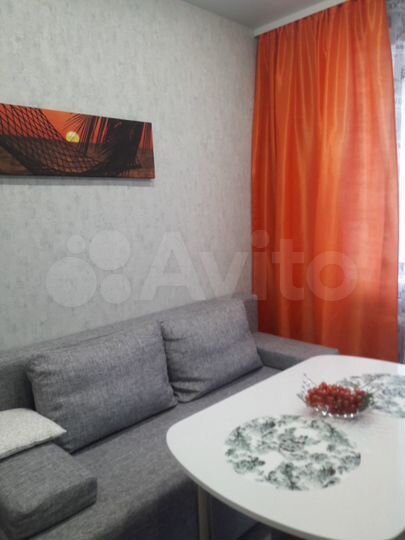 2-к. квартира, 64 м², 1/10 эт.