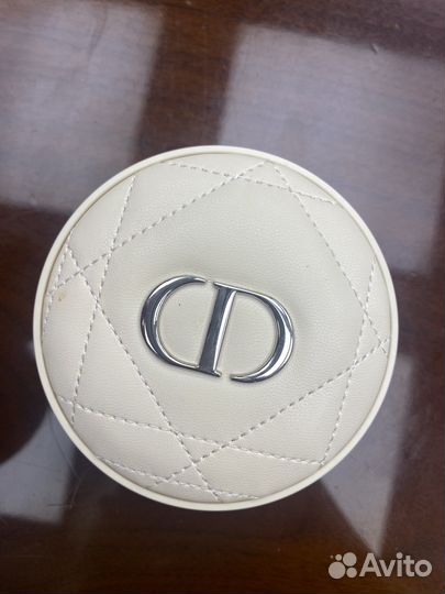 Пудра кушон Dior