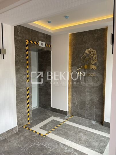 2-к. квартира, 54 м², 3/6 эт.