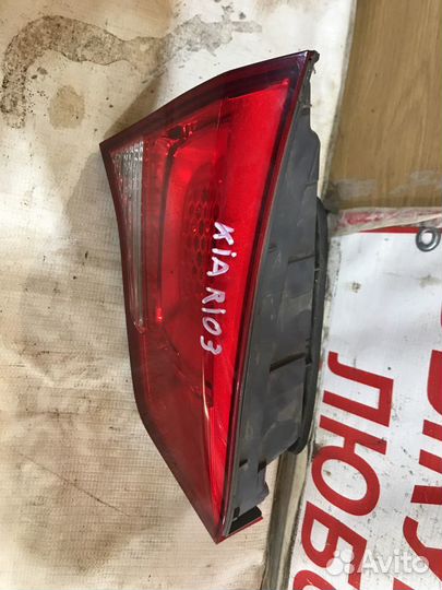 Kia Rio 3 задний левый фонарь