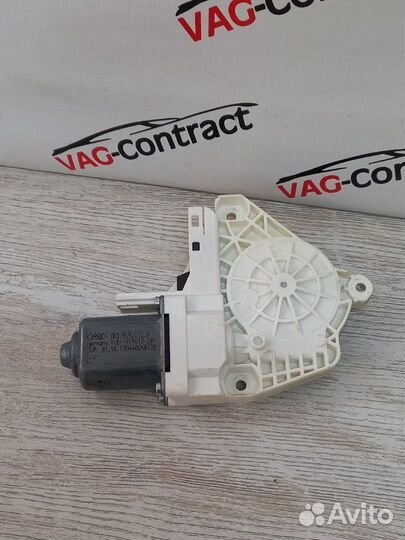 Мотор стеклоподъемника задний правый Audi A6 С7